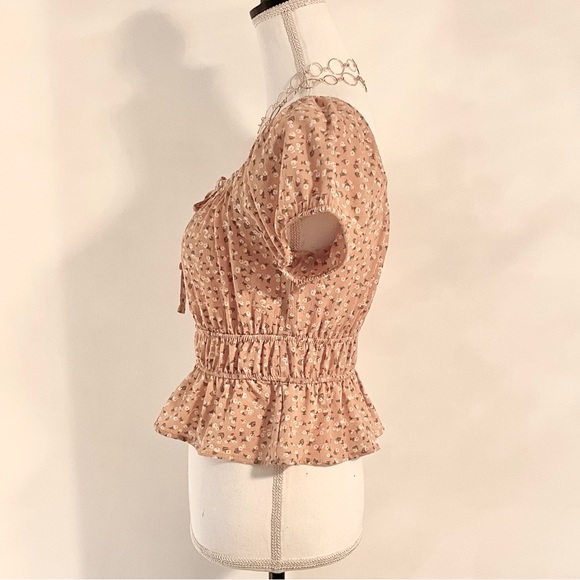 NWT Pink Rose Ditsy Floral Smocked Short Sleeve Blouse - Picture 5 of 8